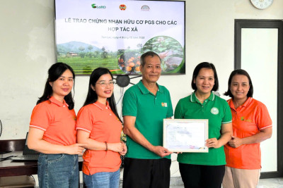 HTX TÂN ĐÔNG ĐƯỢC TRAO CHỨNG NHẬN PGS HỮU CƠ